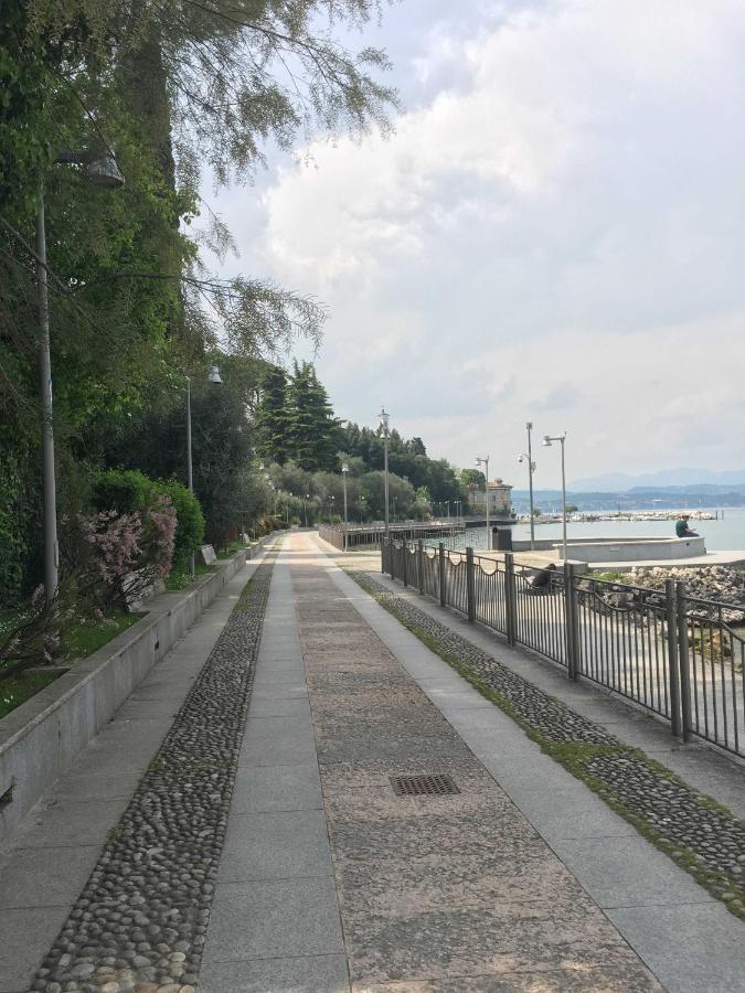 Appartamento Antico Borgo Desenzano del Garda Esterno foto