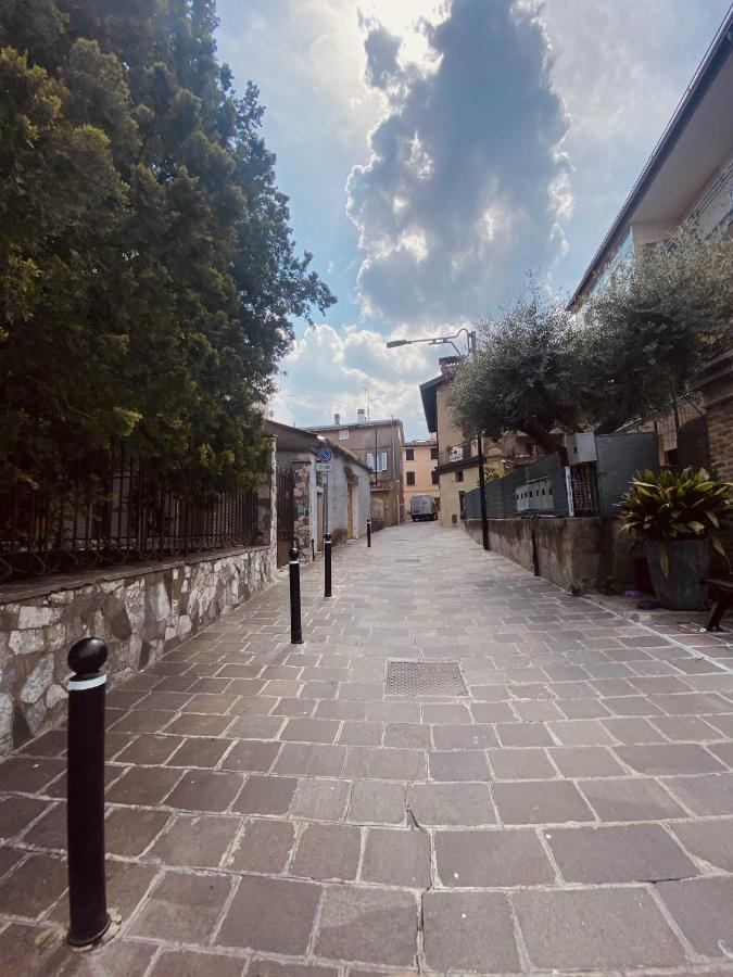 Appartamento Antico Borgo Desenzano del Garda Esterno foto